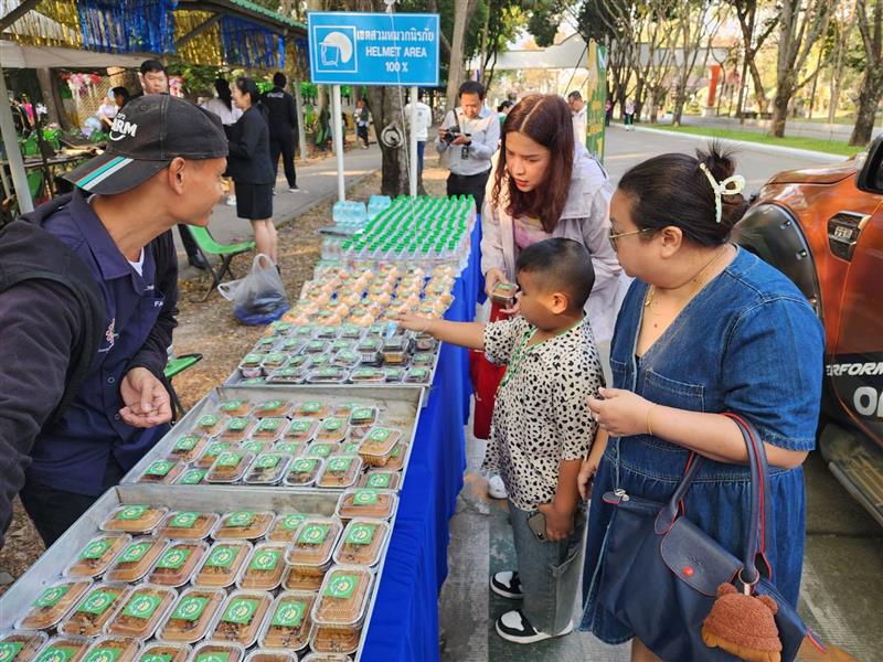 โครงการครัวอิ่มอุ่น พี่เพื่อน้องแม่โจ้ "ยินดีกับบัณฑิต พี่และน้องอิ่มท้องวันรับปริญญา" ปีที่ 4